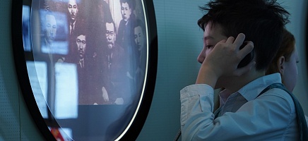 От классной доски к архивным документам: столичные школьники посетили Архив Президента РК  фото галереи 1